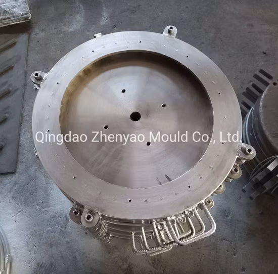 Форма для изготовления велосипедных покрышек из полиэфирного пенополиуретана.